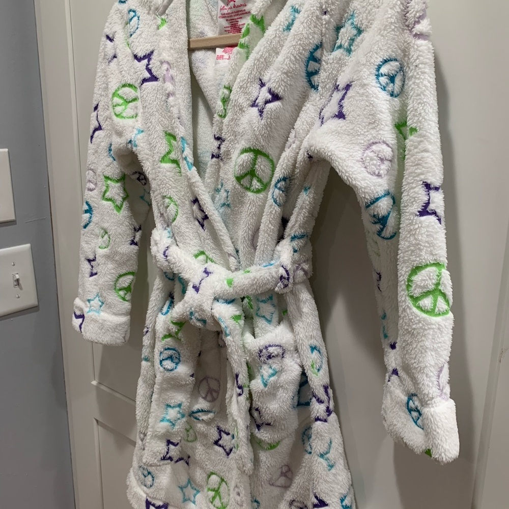 Cozy Peace Sign Bath Robe - Picture 3 of 7